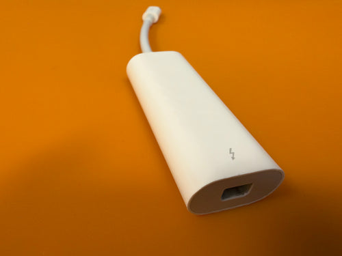 Begagnad Apple Thunderbolt 3 (USB-C) till Thunderbolt 2-adapter